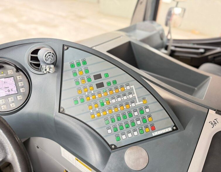 LIEBHERR LTM 1050-3.1